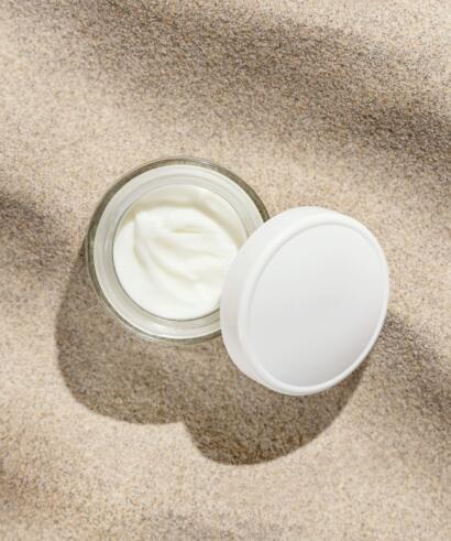 After-sun recovery cream